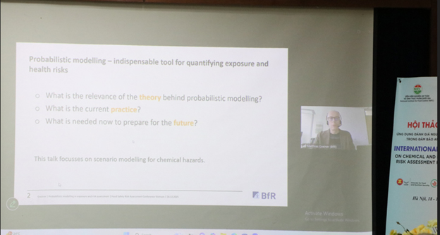 tien-si-Matthias-Greiner -bao-cao-tai-hoi-thao 